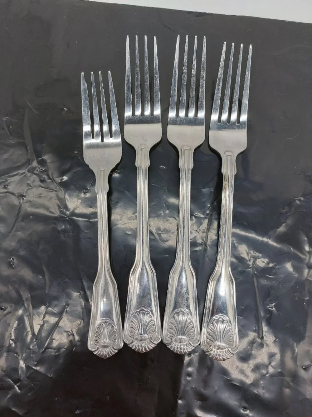 International dinner forks